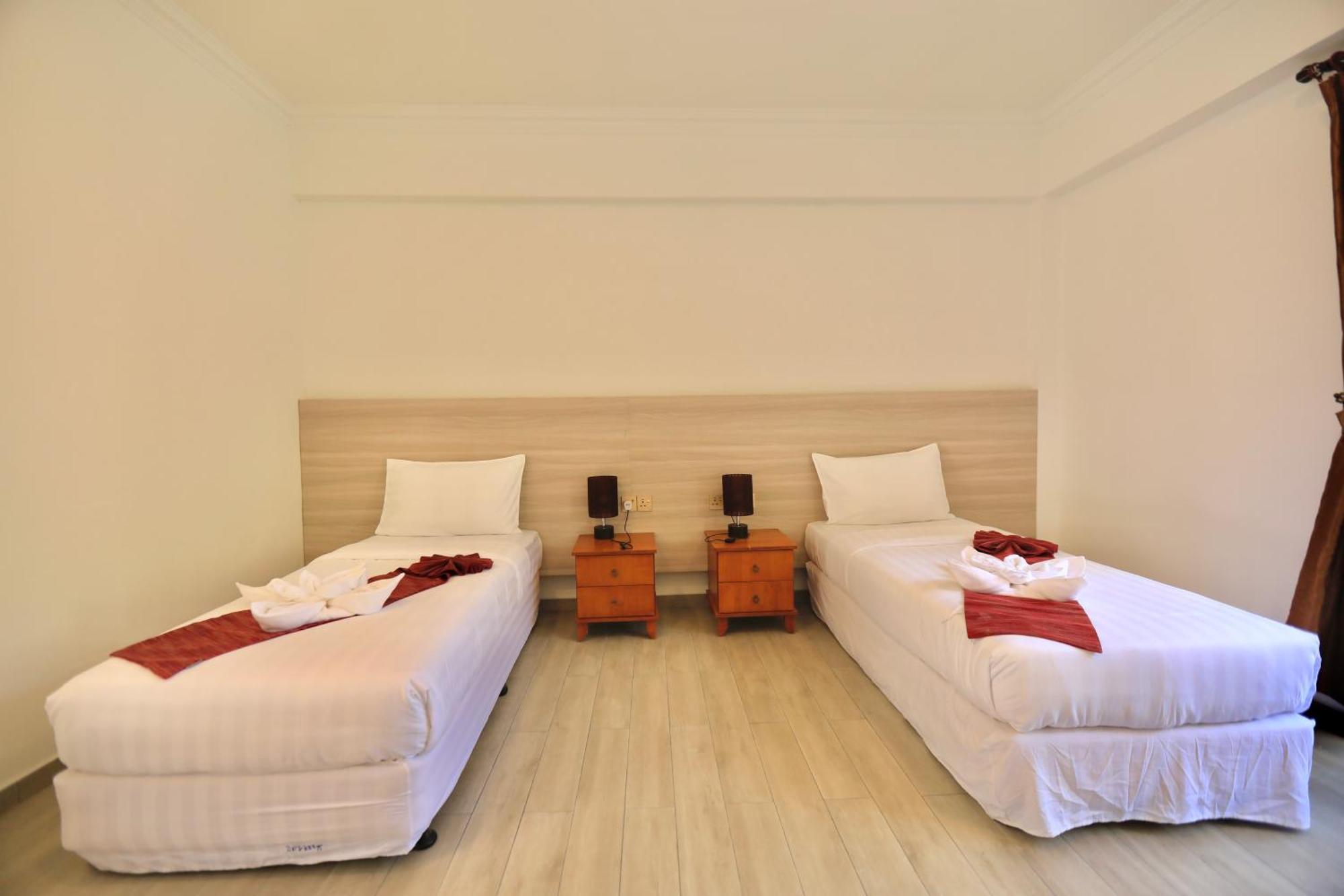 Dolphin Bay Island Resort 古打毛律 外观 照片