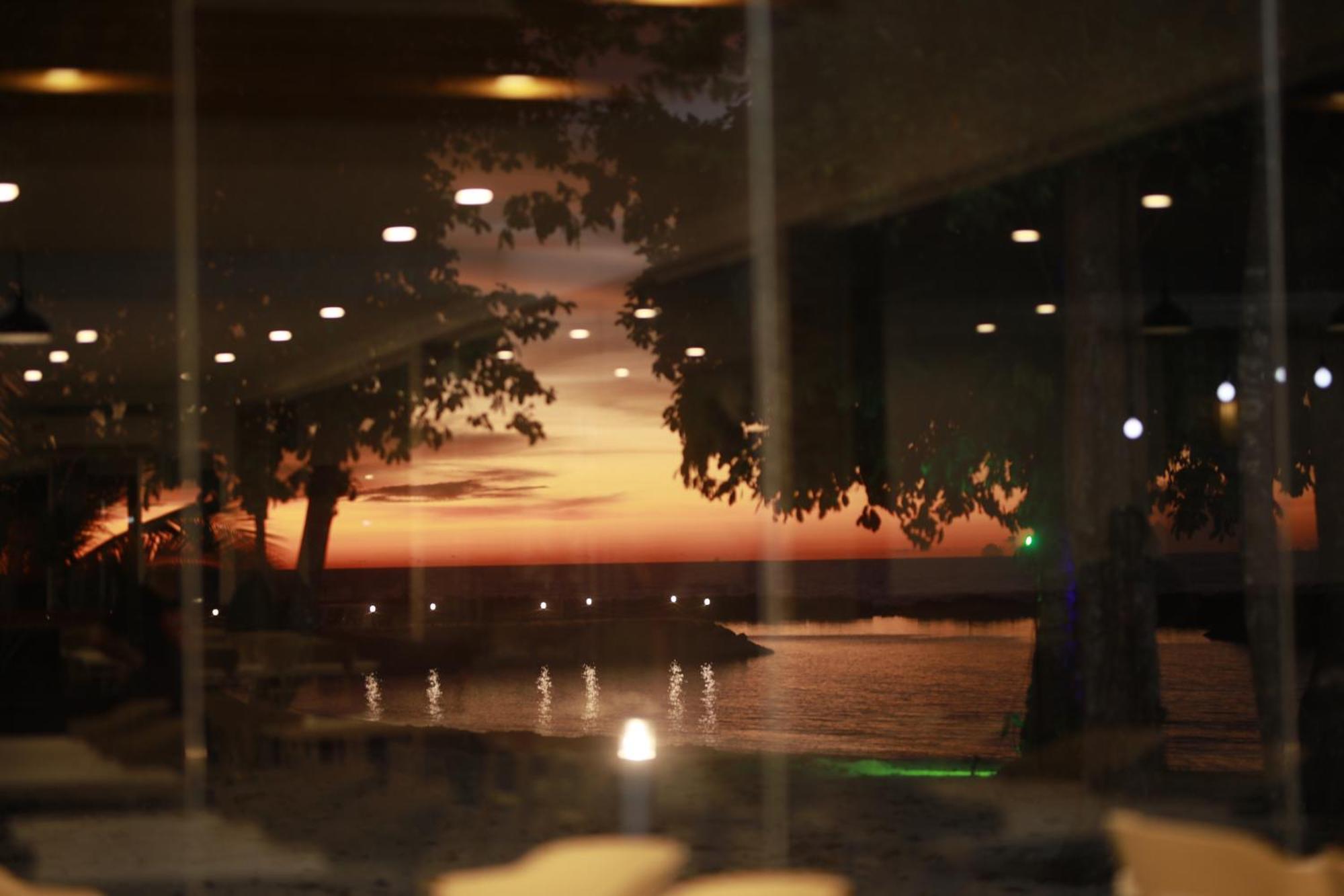 Dolphin Bay Island Resort 古打毛律 外观 照片