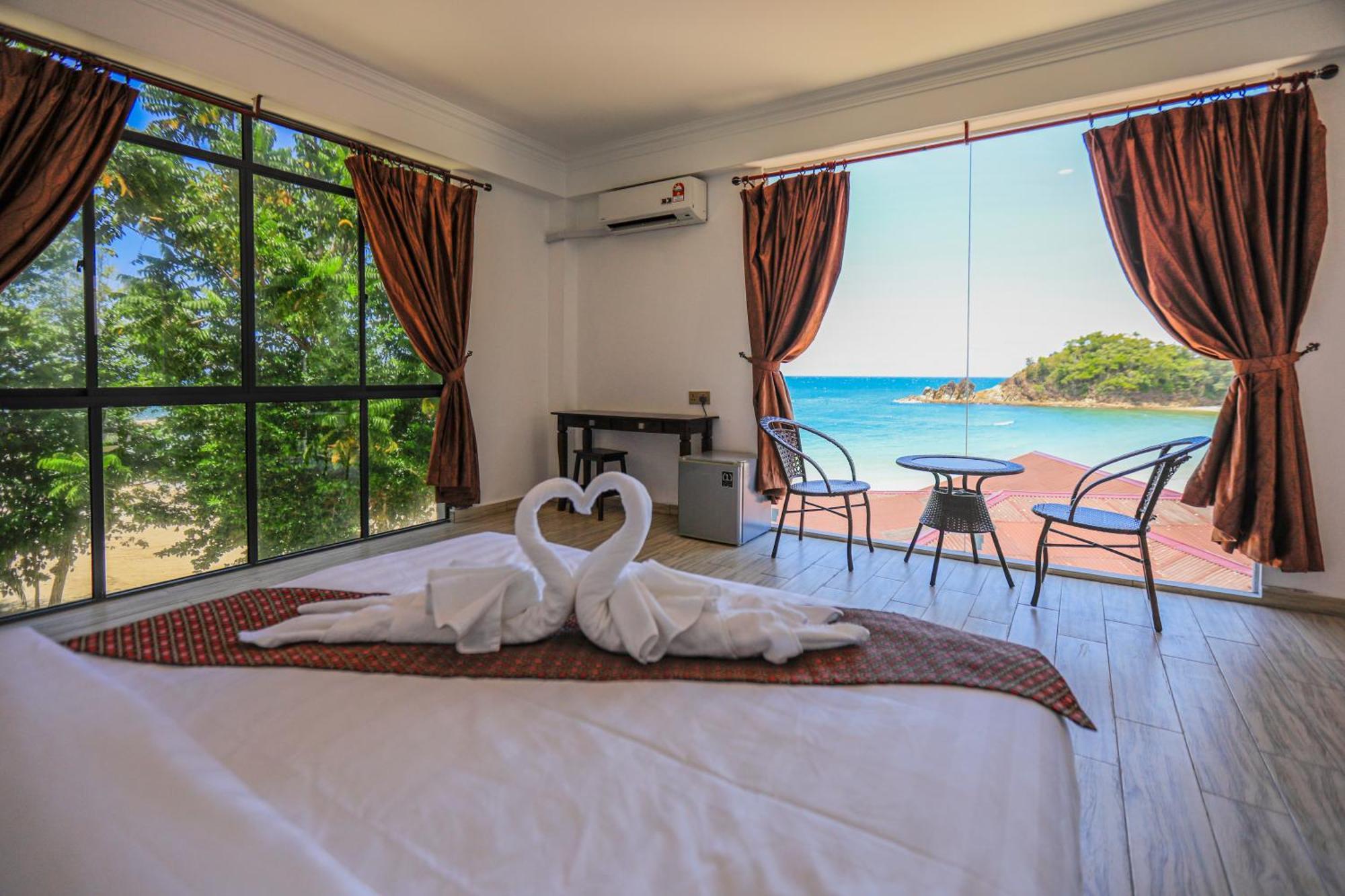 Dolphin Bay Island Resort 古打毛律 外观 照片